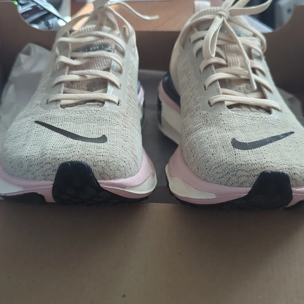 Nike ZOOMX Invincible Run FK, 9.5 Women's - Picture 7 of 9